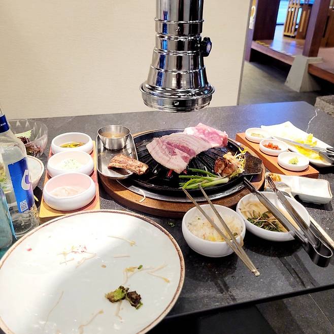 노총각 돼지갈비 혼밥