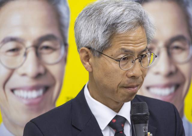 민주노동당 권영국 대선후보가 4일 서울 구로구 민주노동당 당사에서 열린 사회대전환 선거대책위 21대 대선 결과 입장 발표 기자회견에 참석했다. 연합뉴스