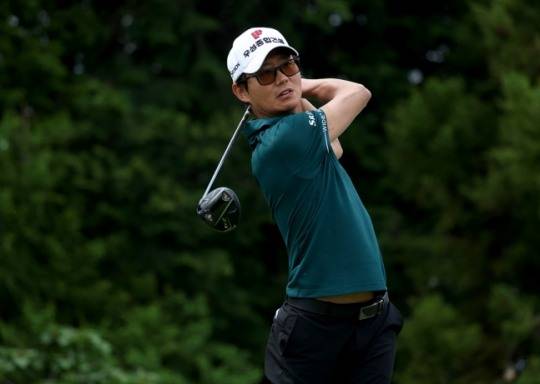 엄재웅의 티샷. / 사진=KPGA 제공