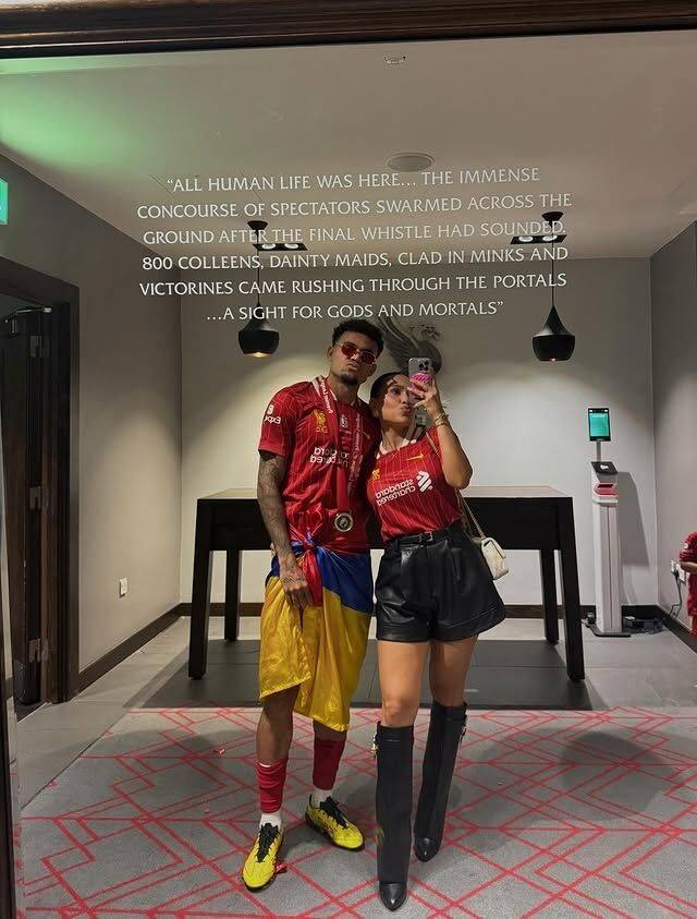 리버풀 윙어 디아스와 여자친구 폰스. 작별을 고하는 듯한 글을 남겼다. /폰스 소셜미디어