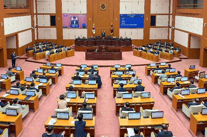 부산시의회 정례회. 부산시의회 제공