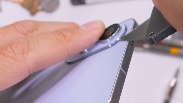 /JerryRigEverything 유튜브 캡처