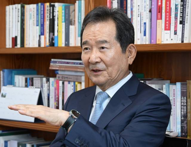 정세균 전 국회의장이 4일 서울 종로구 국민시대에서 본지와 인터뷰를 갖고 있다. 성형주 기자 2025.06.04