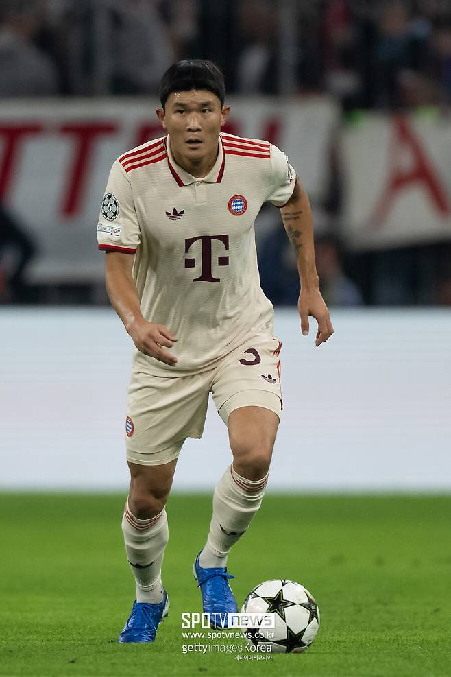 ▲ 변명거리로 삼은 건 아니다. 김민재는 "시즌을 돌아보면 실책이 정말 많았다. 아킬레스건염을 비롯해 여러 통증으로 실수를 많이 했다"며 "실수와 부상 때문이라고 말하는 건 변명이다. 그런 상황에서도 계속 집중하는 게 내 일이다. 더 잘했어야 했다"라고 강조했다.