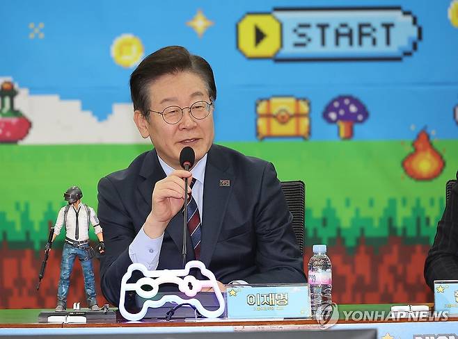 게임특별위원회 출범식서 발언하는 이재명 대표 (서울=연합뉴스) 박동주 기자 = 더불어민주당 이재명 대표가 7일 국회 의원회관에서 열린 게임특별위원회 출범식에서 발언하고 있다. 2025.3.7 pdj6635@yna.co.kr