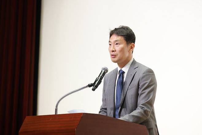 이복현 금융감독원장이 5일 서울 여의도 금감원 본원에서 열린 퇴임식에서 퇴임사를 말하고 있다.(사진=금융감독원 제공)