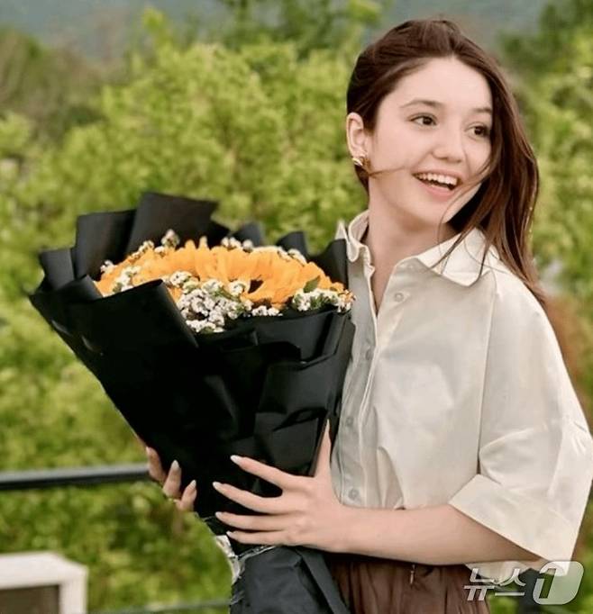 파키스탄의 유명 인플루언서 사나 유사프(17).