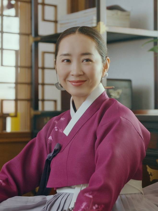 ‘남주의 첫날밤을 가져버렸다’ 윤유선, 서현 어머니로 출연 사진제공=&nbsp;에스더블유엠피, KBS 2TV