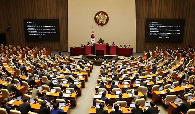 검사징계법, 채해병 특검법, 윤석열 내란 특검법, 김건희 특검법 등이 5일 국회 본회의에서 상정되고 있다. ⓒ뉴시스
