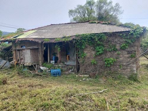 문재인 전 대통령 생가터 주변. [경남 거제시 제공]