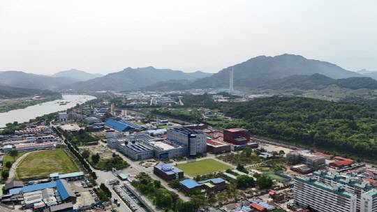 코스모신소재 전경. 코스모신소재 제공.