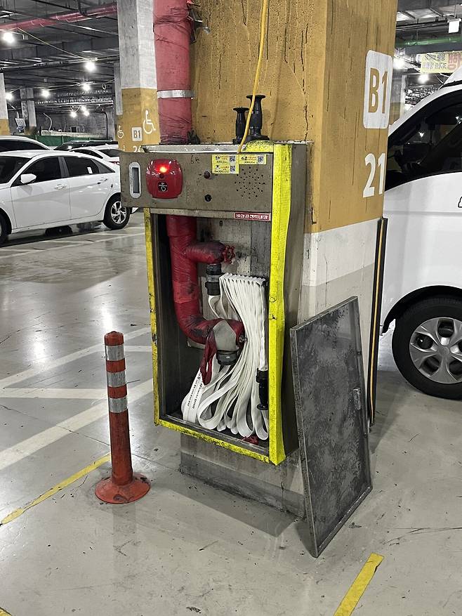 IMG_6451.jpeg 3월 말 화재 사고 났던 흥덕 IT밸리 실시간 사진 ㄷㄷㄷㄷ