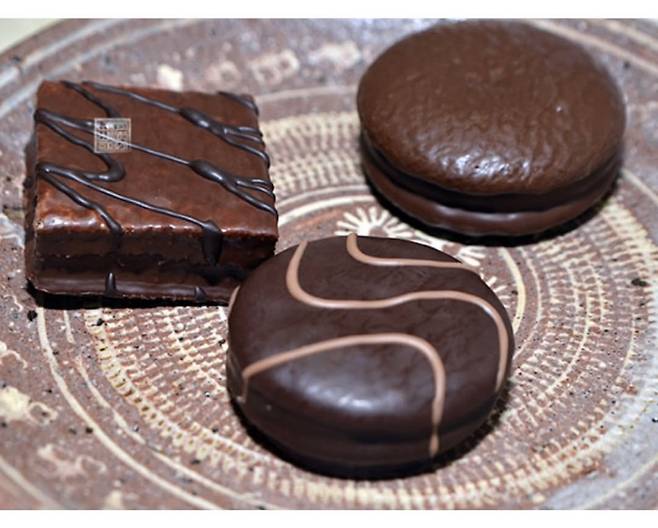 IMG_6105.jpeg 취향 갈린다는 초코과자 3대장