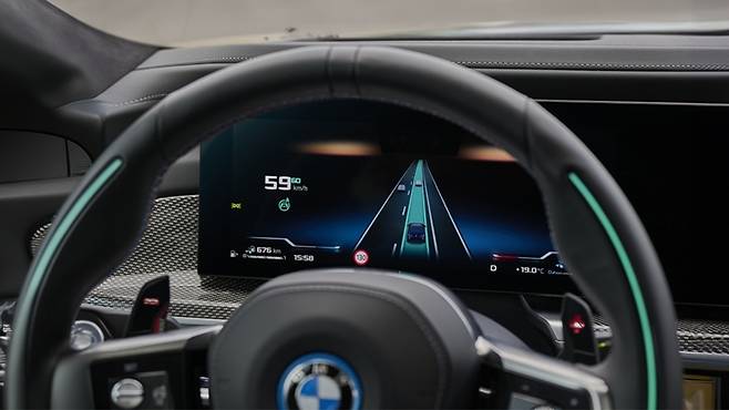 BMW의 AI 기반 유니맵(UniMap) 플랫폼