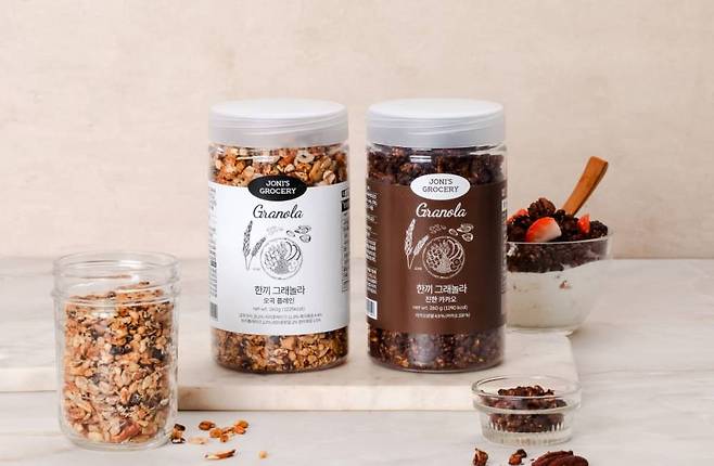 조니스 그로서리 브랜드 성장의 기초가 된 한 끼 그래놀라 / 출처=모노무브