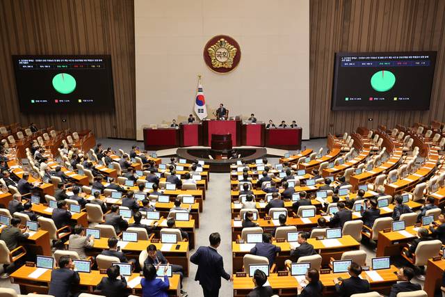 ▲ 5일 국회 본회의에서 김건희 여사 특검법이 통과되고 있다. 2025.6.5