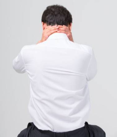 목디스크를 호소하는 환자 모습./사진제공=강남나누리병원