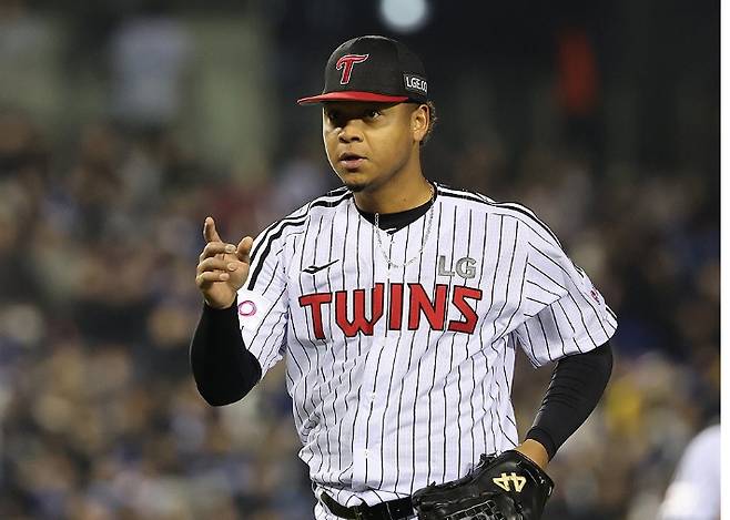 LG 우완 에르난데스. 연합뉴스