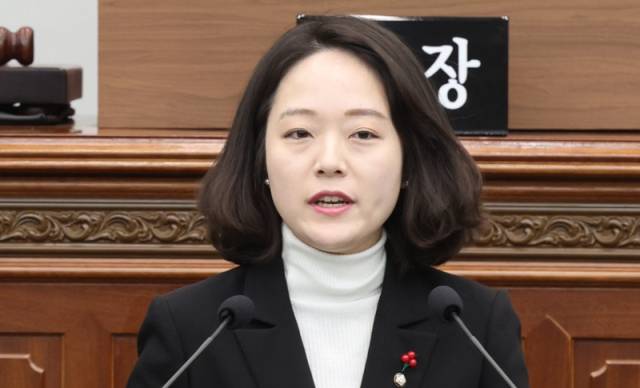 ▲성보빈 창원특례시의원이 제144회 창원시의회 정례회 5분 자유발언을 하고 있다. ⓒ프레시안(조민규)