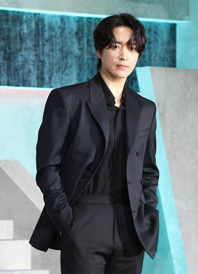 포즈 취하는 이준혁. 연합뉴스