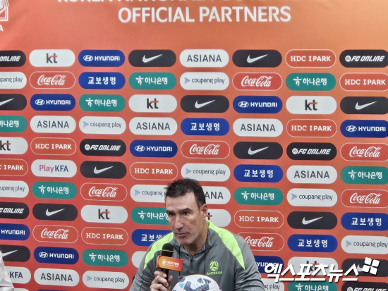 호주의 사령탑 토니 비드머 감독이 한국과의 경기가 좋은 스파링이었다고 평가했다. 비드머 감독은 한국을 아시아 최고의 팀 중 하나라고 치켜세우며 이번 경기를 통해 많은 걸 얻었다고 짚었다. 사진 용인, 김환 기자