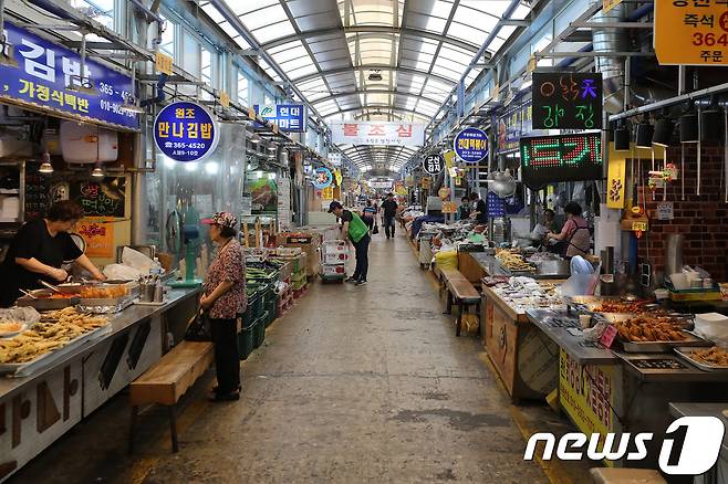 서울 시내의 전통시장이 비어있다(사진은 기사 내용과 관련이 없음).  2018.7.17/뉴스1 ⓒ News1 임세영 기자