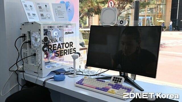 인터넷 방송 환경을 구축한 고성능 PC. (사진=지디넷코리아)