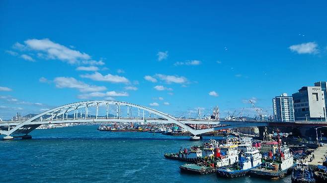 현충일 부산은 오후부터 맑은 날씨가 예상된다. 김혜김 기자