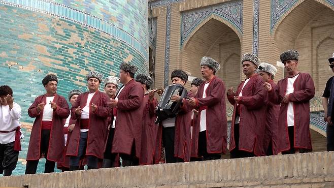 ‘걸어서 세계속으로’