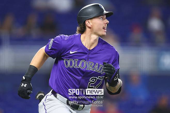 ▲ 5일(한국시간) 적시타를 날린 조던 벡.