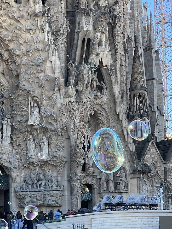 KakaoTalk_20250607_133013652_04.jpg 24년 12월 스페인 여행 - 바르셀로나(스압, 소리주의)