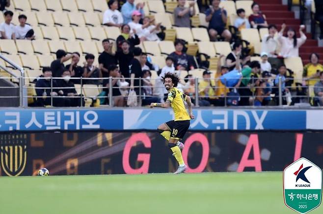 [서울=뉴시스] 프로축구 K리그2 전남드래곤즈의 발디비아. (사진=한국프로축구연맹 제공) *재판매 및 DB 금지