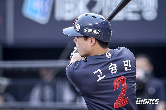 ▲ 롯데 고승민이 3안타를 폭발하며 뜨거운 타격감을 자랑했다. ⓒ롯데 자이언츠