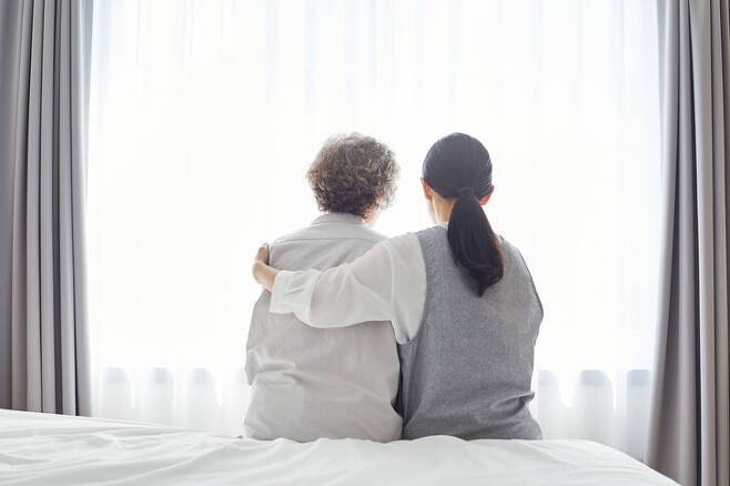 중년 여성은 울분, 분노의 감정을 오랫동안 표현하지 못하면 화병을 앓을 수 있다. 아내, 며느리, 어머니로서의 역할,  남편이나 시댁과의 갈등에서 생기는 스트레스가 주요 원인이다.  [사진=게티이미지뱅크]