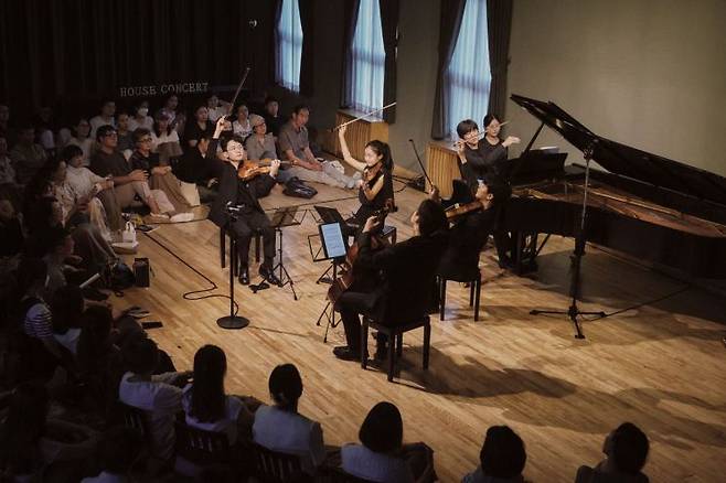 2024년 줄라이 페스티벌 공연 장면   [사진 제공= 더하우스콘서트]