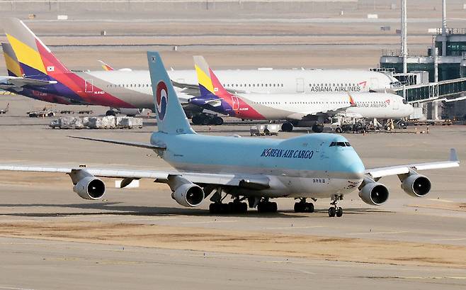 인천국제공항 전망대에서 바라본 공항 계류장 모습. 2024.12.11 인천=뉴시스