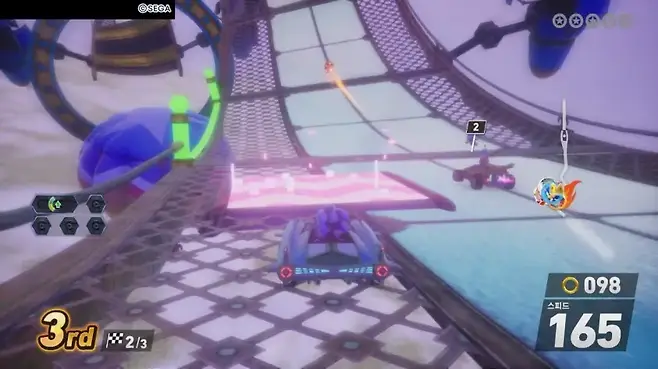 ▲ 처음과 끝에만 도발하는 게 아니라 레이싱 중간중간 티키타카가 이어지면서 라이벌 구도가 확실히 잡힌다