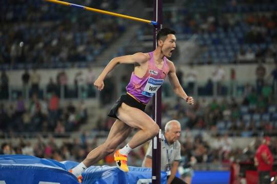 기뻐하는 우상혁. 사진(로마 AP=연합뉴스)