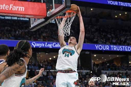 멤피스 센터 이데이는 지난 시즌 두각을 나타냈다. 사진=ⓒAFPBBNews = News1