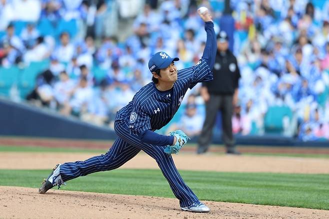 지난달 25일 대구 삼성라이온즈파크에서 '2025 신한 SOL 뱅크 KBO리그' 삼성 라이온즈와 KIA 타이거즈 경기에서 백정현이 호투 중이다. <삼성 라이온즈 제공>