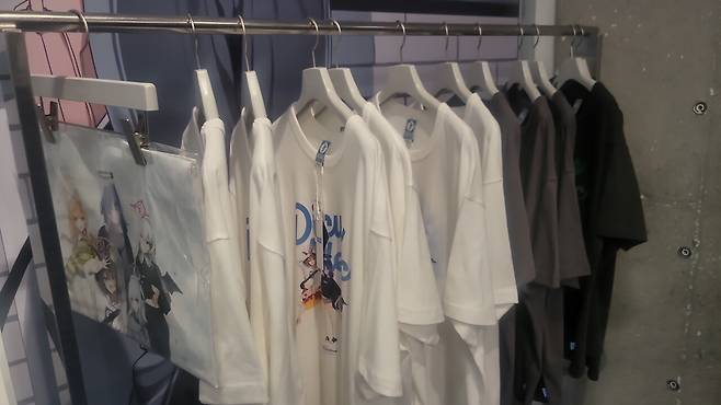 - 사이즈별로 자유롭게 비교해 보고 구매할 수 있었다.