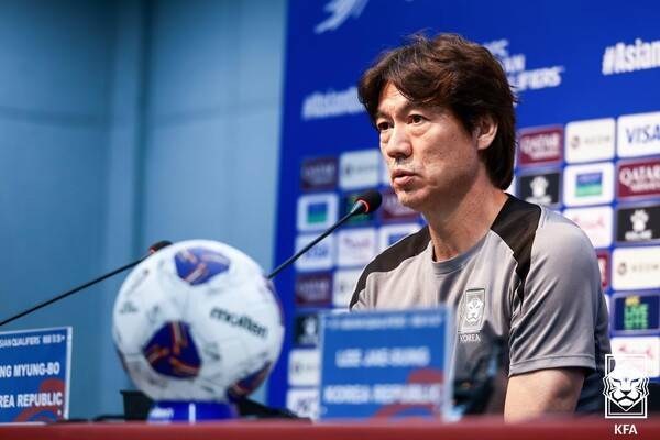 기자회견에 임하는 홍명보 감독. 사진┃KFA