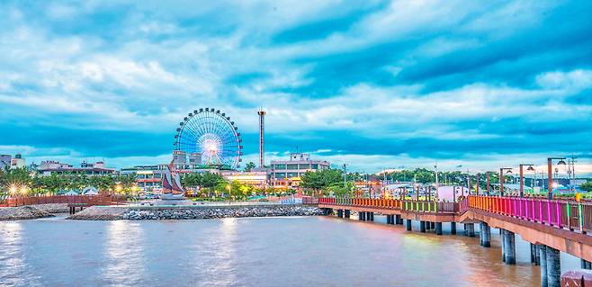 ◇당진 삽교호관광단지 주변에는 논이 많아 계절마다 색다른 분위기를 자아내며, 자연의 팔레트라고 불릴 정도로 다양한 색감이 매력적이다. 사진제공=지엔씨21