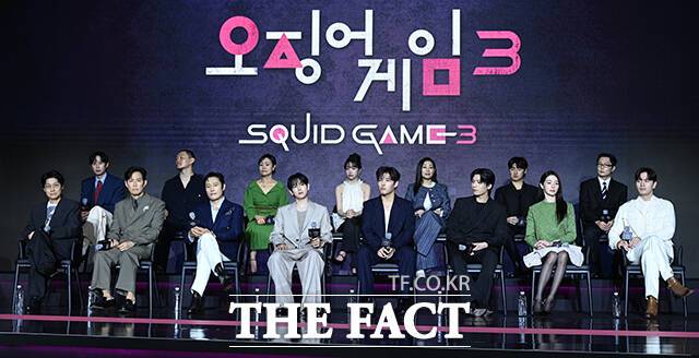넷플릭스 새 시리즈 '오징어 게임' 시즌3 출연 배우들이 9일 오전 서울 용산구 서울드래곤시티에서 열린 제작발표회에 참석해 질의응답에 응하고 있다. /박헌우 기자