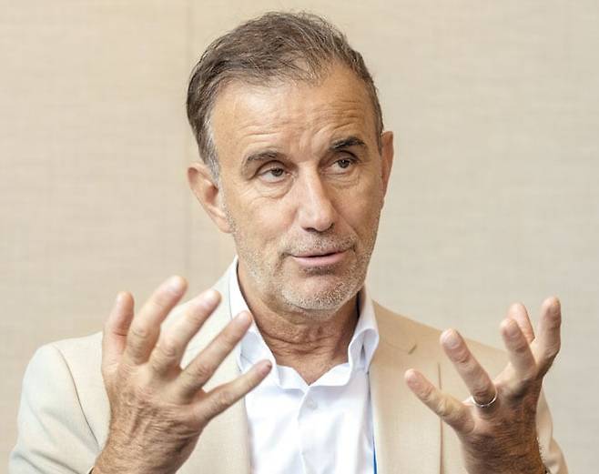 피에트로 바라바스키 ITER(국제핵융합실험로) 사무총장은 8일 인터뷰에서 "핵융합로 구축을 위해 한국 기업들과 협력할 것"이라고 말했다. /김지호 기자