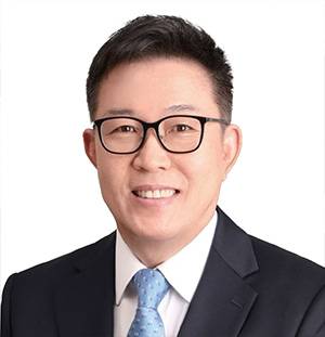 유효상 유니콘경영경제 연구원장- 전 차의과학대 경영대학원 원장, 전 동국대 경영전문대학원 교수, ‘경제의 역설’ ‘리더의 오판’ 저자