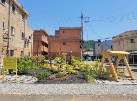 파주시가 파주읍 연풍리 성매매 집결지 유휴부지에 치유 정원을 조성했다. 파주시 제공