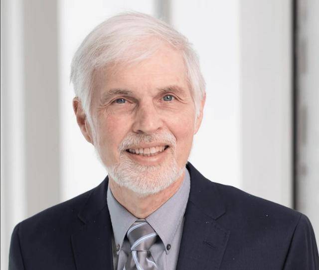 켄트 존스 미국 뱁슨칼리지 명예교수. 뱁슨칼리지 홈페이지