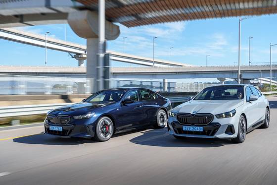 BMW's newest 5 Series in six years comes with a pure EV option. It was first introduced in Korea in September 2022, earlier than any other country. [BMW KOREA]