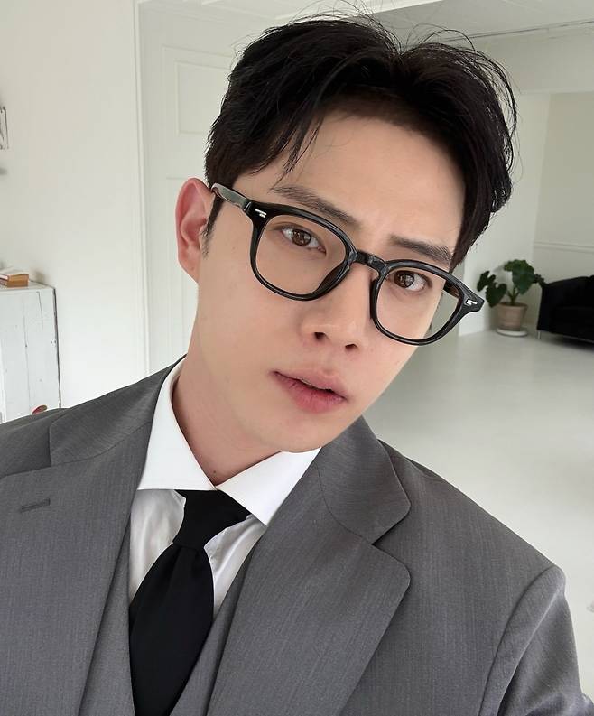 모델 김종석 유족 측이 고인을 둘러싼 루머를 해명했다. /사진=인스타그램 갈무리